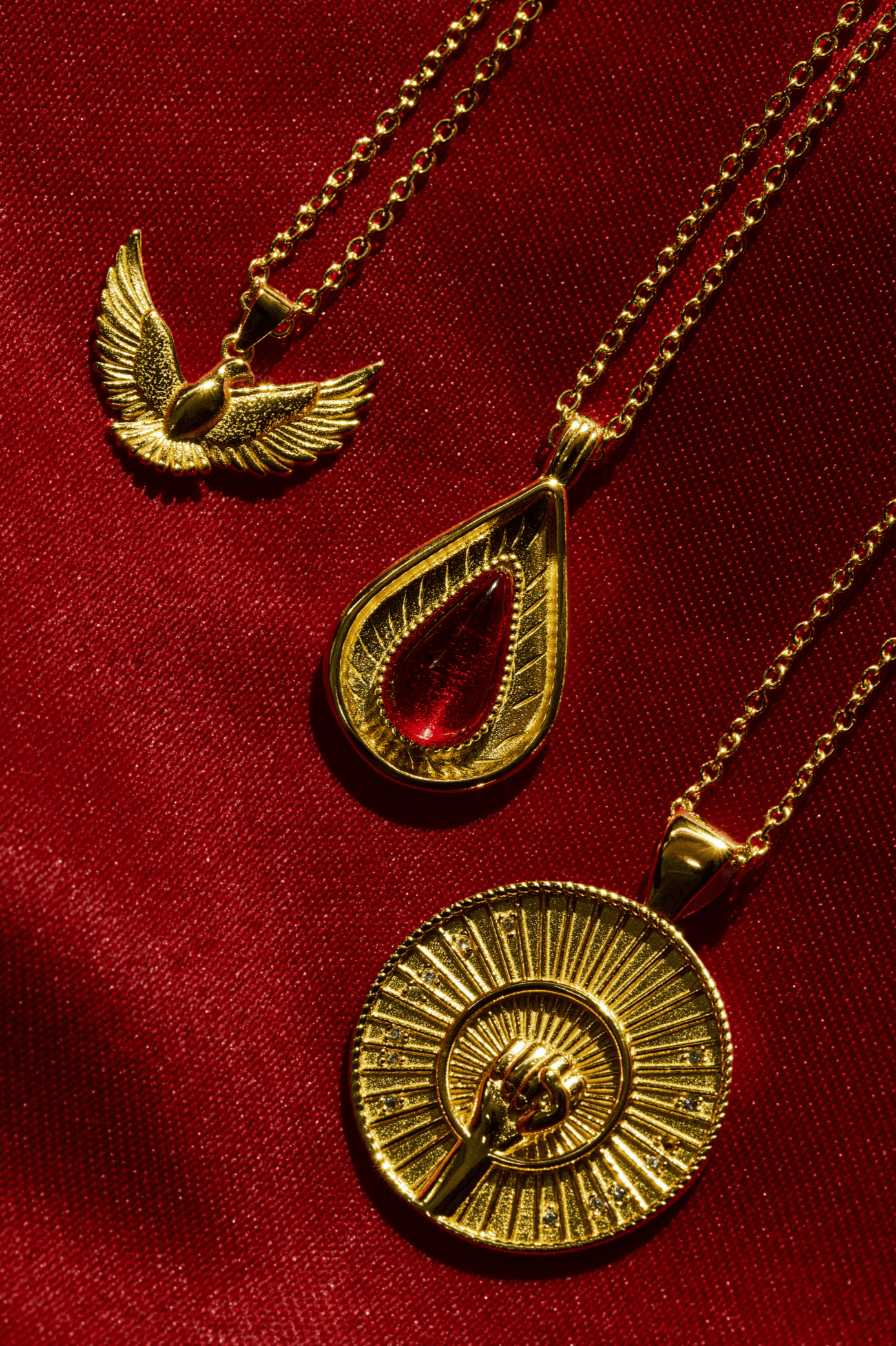 Rouge Pendant